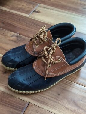 Women's Two-Tone Duck Boots in Brown and Black